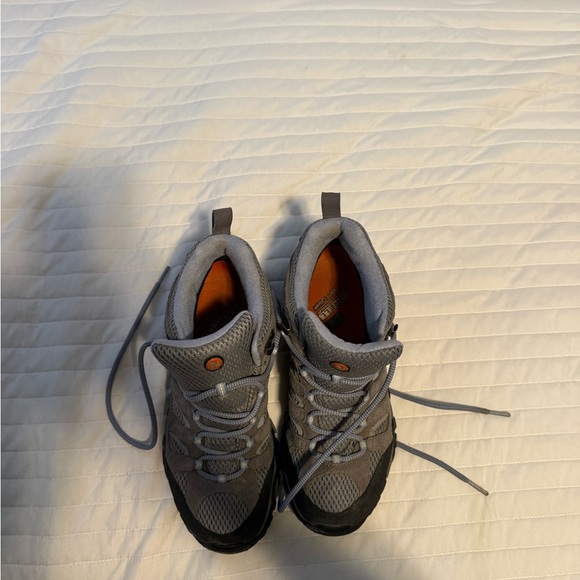 Merrell Hiking Shoes - Picture 3 of 5